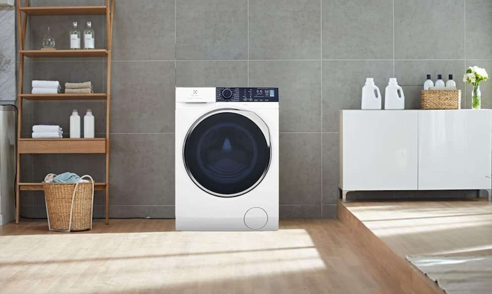 máy giặt cửa trước 10 kg Electrolux EWF1024P5WB